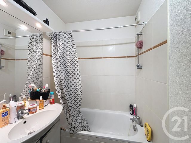 Appartement F2 à vendre - 2 pièces - 37.0 m2 - COGNAC - 16 - POITOU-CHARENTES - Century 21 Xso Immobilier