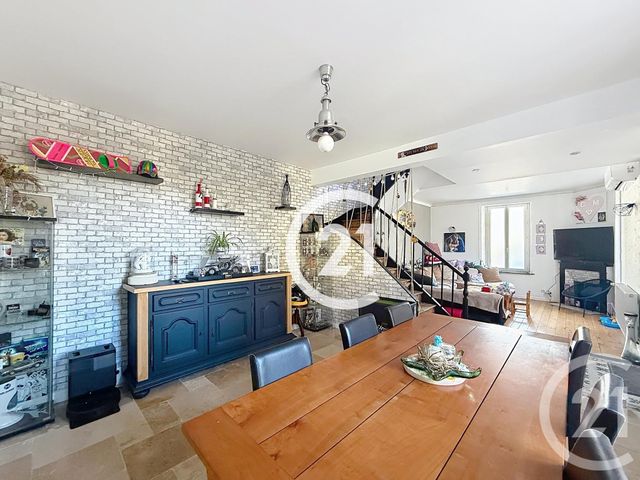 maison à vendre - 5 pièces - 173.0 m2 - CHATEAUBERNARD - 16 - POITOU-CHARENTES - Century 21 Xso Immobilier