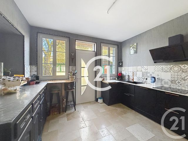 maison à vendre - 5 pièces - 173.0 m2 - CHATEAUBERNARD - 16 - POITOU-CHARENTES - Century 21 Xso Immobilier