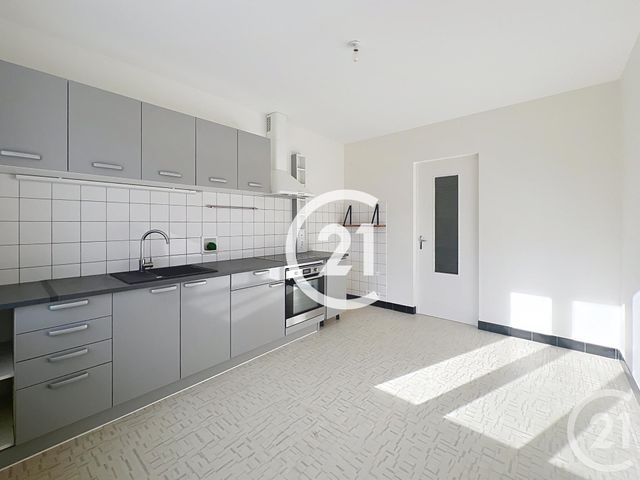 maison à louer - 3 pièces - 99.0 m2 - COGNAC - 16 - POITOU-CHARENTES - Century 21 Xso Immobilier