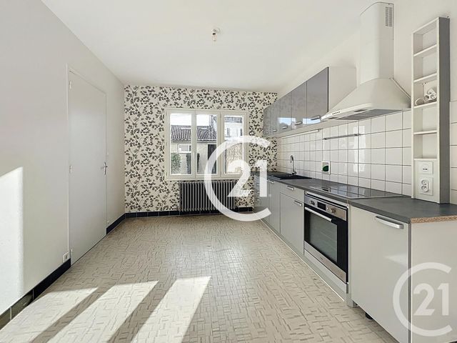 maison à louer - 3 pièces - 99.0 m2 - COGNAC - 16 - POITOU-CHARENTES - Century 21 Xso Immobilier