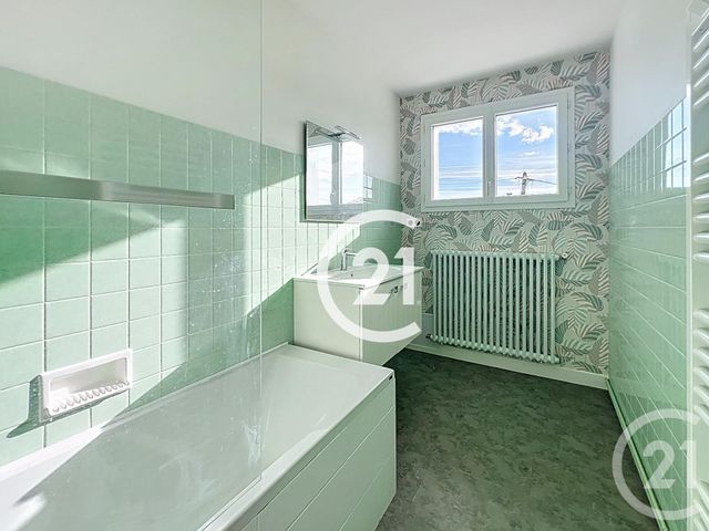 maison à louer - 3 pièces - 99.0 m2 - COGNAC - 16 - POITOU-CHARENTES - Century 21 Xso Immobilier