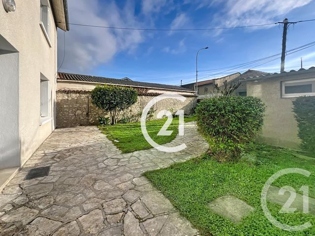 maison à louer - 3 pièces - 99.0 m2 - COGNAC - 16 - POITOU-CHARENTES - Century 21 Xso Immobilier