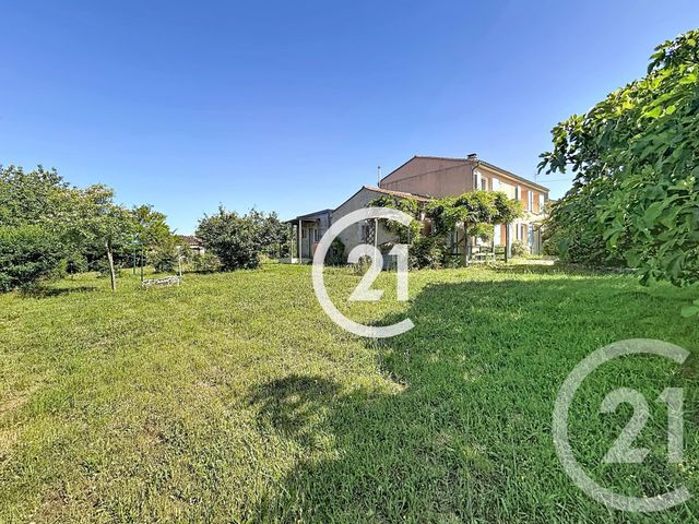 maison à vendre - 5 pièces - 169.0 m2 - ST SULPICE DE COGNAC - 16 - POITOU-CHARENTES - Century 21 Xso Immobilier