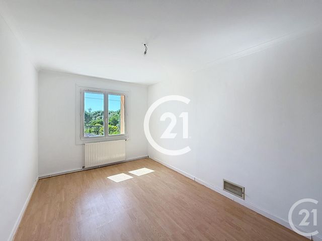 maison à vendre - 5 pièces - 169.0 m2 - ST SULPICE DE COGNAC - 16 - POITOU-CHARENTES - Century 21 Xso Immobilier