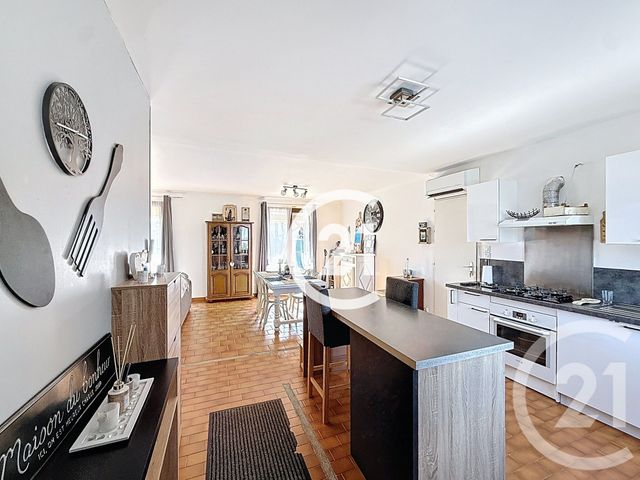 maison à vendre - 4 pièces - 73.0 m2 - CHATEAUBERNARD - 16 - POITOU-CHARENTES - Century 21 Xso Immobilier