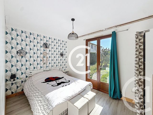 maison à vendre - 4 pièces - 73.0 m2 - CHATEAUBERNARD - 16 - POITOU-CHARENTES - Century 21 Xso Immobilier