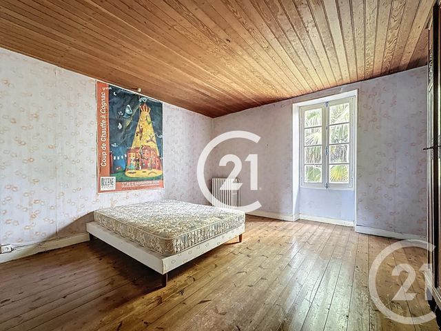 maison à vendre - 4 pièces - 186.5 m2 - ARS - 16 - POITOU-CHARENTES - Century 21 Xso Immobilier