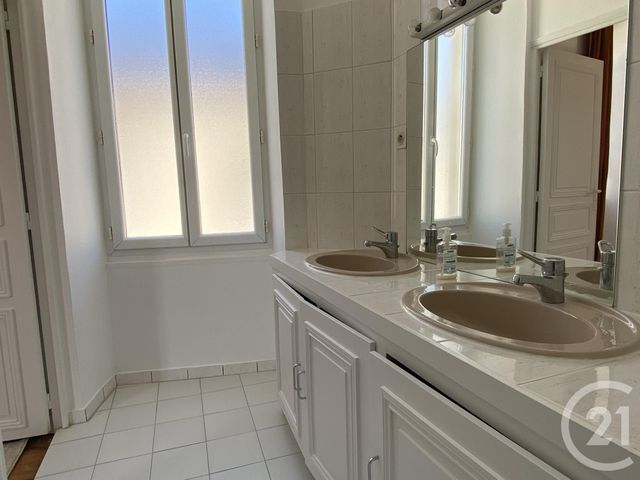 maison à louer - 3 pièces - 81.0 m2 - COGNAC - 16 - POITOU-CHARENTES - Century 21 Xso Immobilier