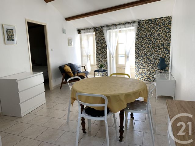 Appartement T2 à louer - 2 pièces - 40.0 m2 - COGNAC - 16 - POITOU-CHARENTES - Century 21 Xso Immobilier