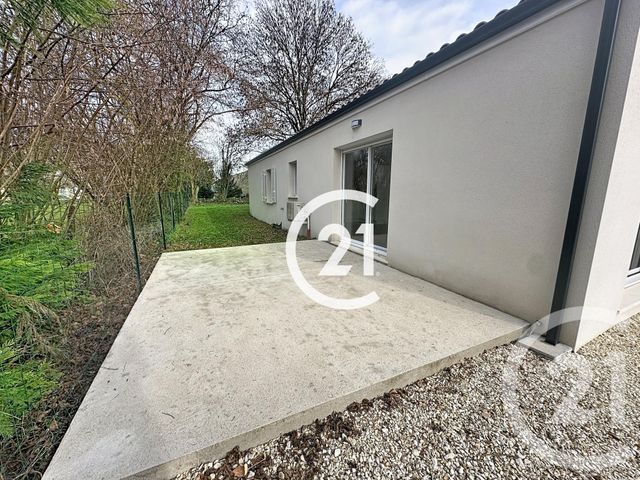 maison à louer - 4 pièces - 90.0 m2 - ST FORT SUR LE NE - 16 - POITOU-CHARENTES - Century 21 Xso Immobilier