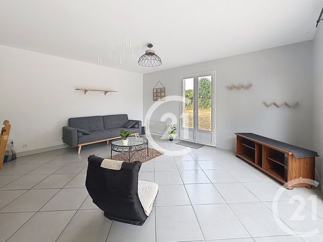 maison à louer - 3 pièces - 84.5 m2 - CHASSORS - 16 - POITOU-CHARENTES - Century 21 Xso Immobilier