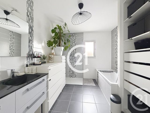 maison à vendre - 5 pièces - 103.5 m2 - COGNAC - 16 - POITOU-CHARENTES - Century 21 Xso Immobilier