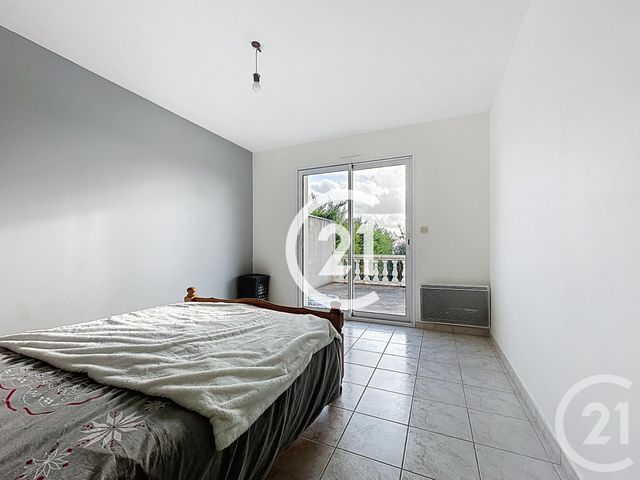 maison à vendre - 4 pièces - 105.5 m2 - CHERAC - 17 - POITOU-CHARENTES - Century 21 Xso Immobilier