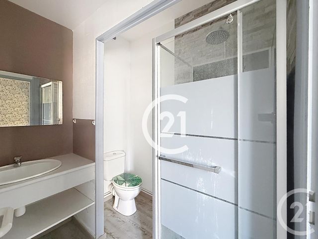 Appartement F4 à louer - 4 pièces - 127.0 m2 - COGNAC - 16 - POITOU-CHARENTES - Century 21 Xso Immobilier