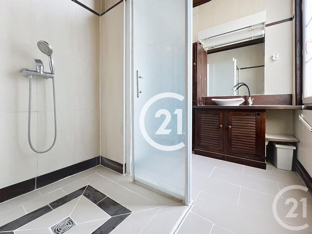 maison à louer - 6 pièces - 179.0 m2 - COGNAC - 16 - POITOU-CHARENTES - Century 21 Xso Immobilier