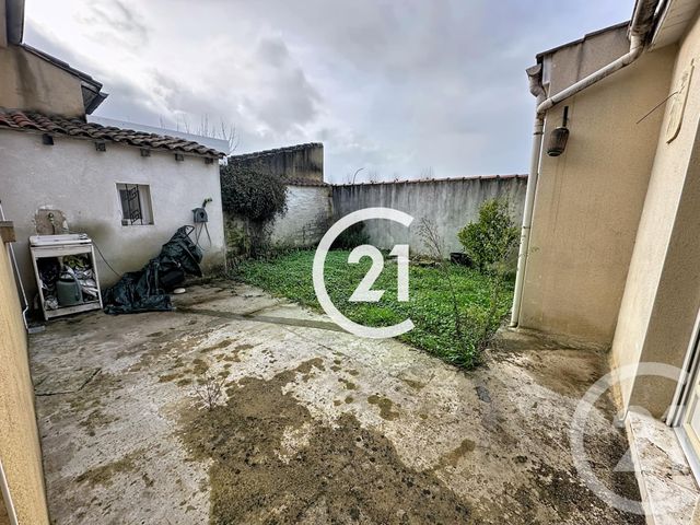 maison à louer - 5 pièces - 120.0 m2 - CHATEAUBERNARD - 16 - POITOU-CHARENTES - Century 21 Xso Immobilier