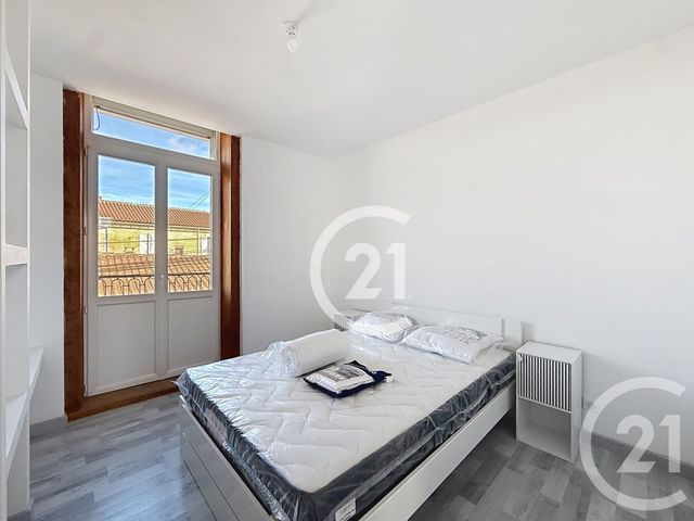 Appartement T2 à louer - 2 pièces - 32.0 m2 - COGNAC - 16 - POITOU-CHARENTES - Century 21 Xso Immobilier
