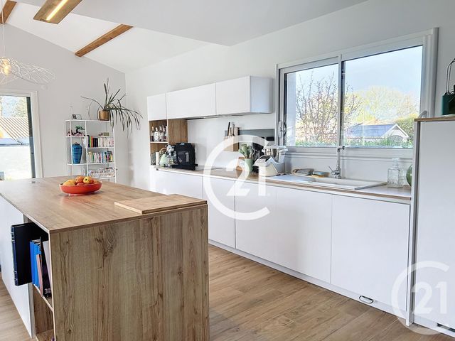 maison à louer - 4 pièces - 128.88 m2 - ST BRICE - 16 - POITOU-CHARENTES - Century 21 Xso Immobilier