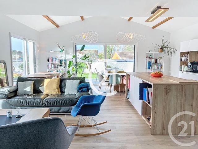 maison à louer - 4 pièces - 128.88 m2 - ST BRICE - 16 - POITOU-CHARENTES - Century 21 Xso Immobilier