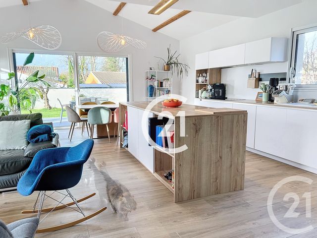 maison à louer - 4 pièces - 128.88 m2 - ST BRICE - 16 - POITOU-CHARENTES - Century 21 Xso Immobilier