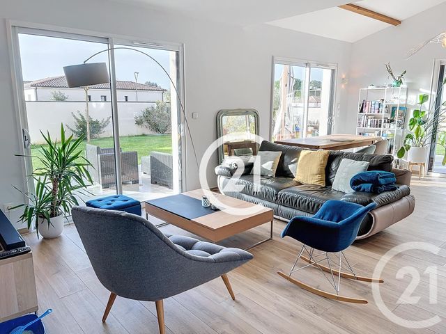 maison à louer - 4 pièces - 128.88 m2 - ST BRICE - 16 - POITOU-CHARENTES - Century 21 Xso Immobilier