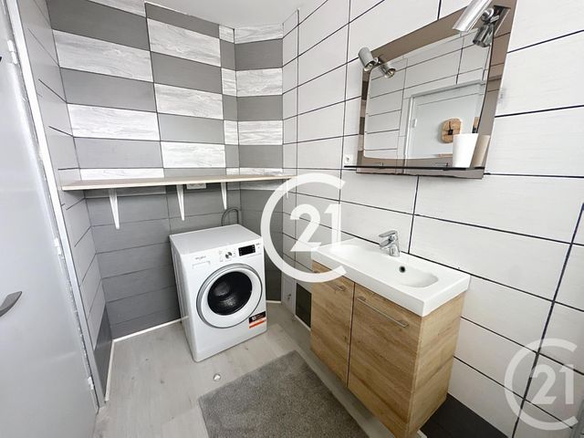 Appartement F3 à louer - 3 pièces - 62.0 m2 - COGNAC - 16 - POITOU-CHARENTES - Century 21 Xso Immobilier