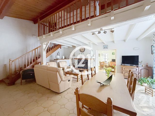 maison à vendre - 5 pièces - 180.0 m2 - CHERAC - 17 - POITOU-CHARENTES - Century 21 Xso Immobilier