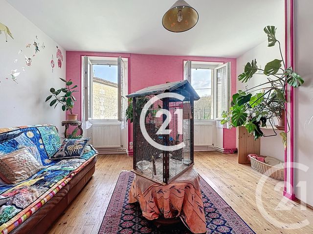 maison à vendre - 7 pièces - 218.3 m2 - LOUZAC ST ANDRE - 16 - POITOU-CHARENTES - Century 21 Xso Immobilier