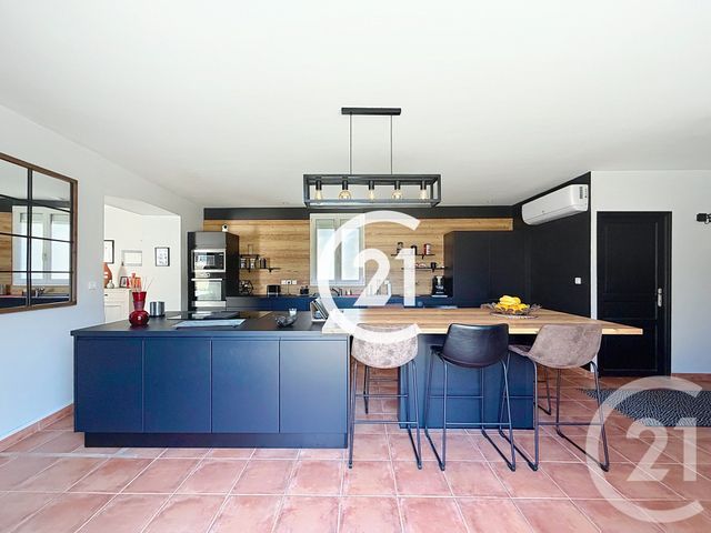 maison à vendre - 6 pièces - 231.0 m2 - SALIGNAC SUR CHARENTE - 17 - POITOU-CHARENTES - Century 21 Xso Immobilier