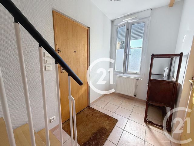 Appartement F2 à louer - 2 pièces - 46.0 m2 - COGNAC - 16 - POITOU-CHARENTES - Century 21 Xso Immobilier