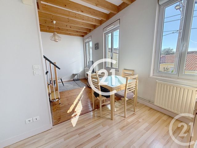 Appartement F2 à louer - 2 pièces - 46.0 m2 - COGNAC - 16 - POITOU-CHARENTES - Century 21 Xso Immobilier