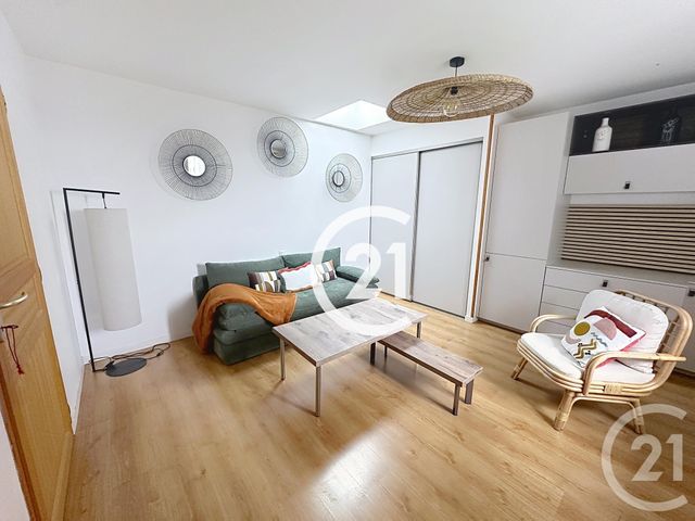 Appartement F3 à louer - 3 pièces - 65.0 m2 - COGNAC - 16 - POITOU-CHARENTES - Century 21 Xso Immobilier