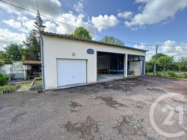 maison à louer - 5 pièces - 114.0 m2 - ARCHIAC - 17 - POITOU-CHARENTES - Century 21 Xso Immobilier