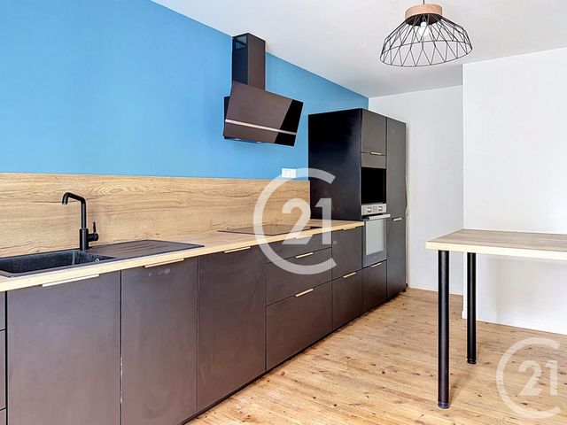 Appartement F4 à louer - 4 pièces - 90.0 m2 - COGNAC - 16 - POITOU-CHARENTES - Century 21 Xso Immobilier
