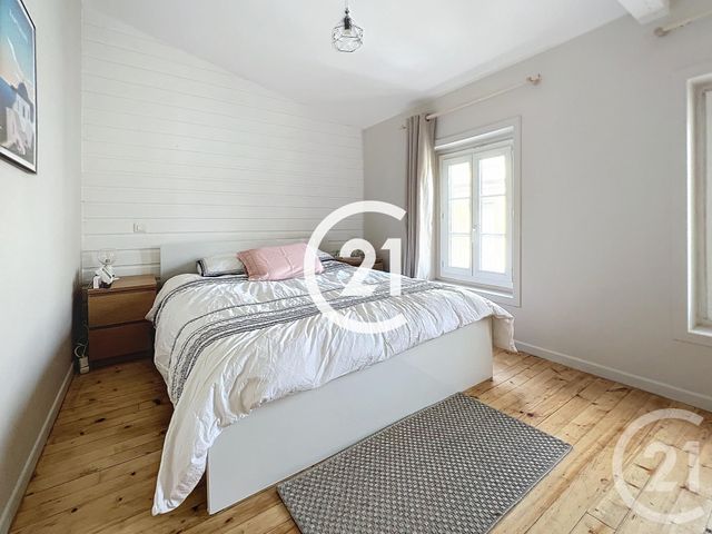 Appartement F4 à louer - 4 pièces - 90.0 m2 - COGNAC - 16 - POITOU-CHARENTES - Century 21 Xso Immobilier