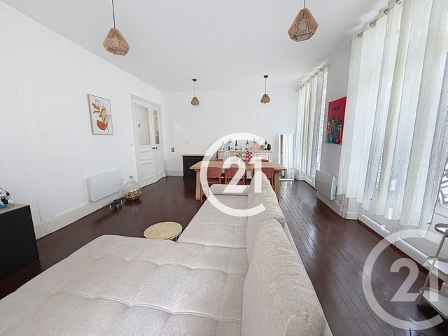 Appartement T3 à louer - 3 pièces - 86.0 m2 - COGNAC - 16 - POITOU-CHARENTES - Century 21 Xso Immobilier