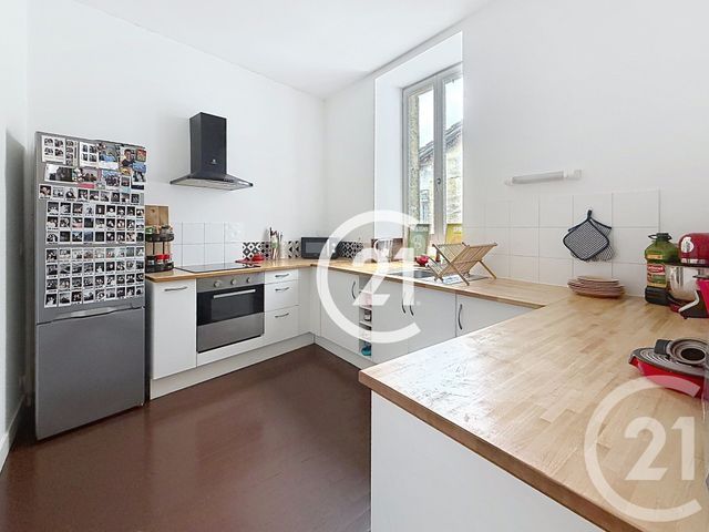 Appartement T3 à louer - 3 pièces - 86.0 m2 - COGNAC - 16 - POITOU-CHARENTES - Century 21 Xso Immobilier