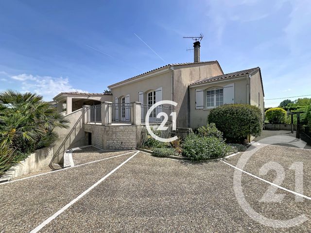 maison à vendre - 5 pièces - 124.0 m2 - GIMEUX - 16 - POITOU-CHARENTES - Century 21 Xso Immobilier