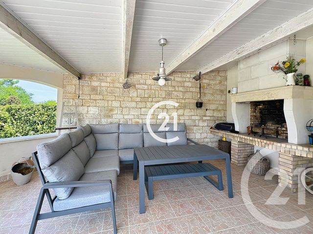 maison à vendre - 5 pièces - 124.0 m2 - GIMEUX - 16 - POITOU-CHARENTES - Century 21 Xso Immobilier