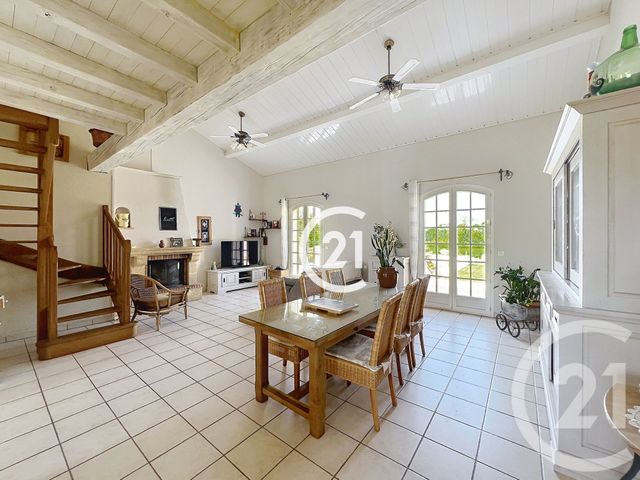 maison à vendre - 5 pièces - 124.0 m2 - GIMEUX - 16 - POITOU-CHARENTES - Century 21 Xso Immobilier