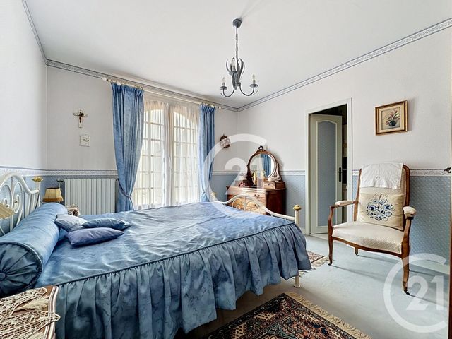 maison à vendre - 8 pièces - 259.5 m2 - BOUTIERS ST TROJAN - 16 - POITOU-CHARENTES - Century 21 Xso Immobilier