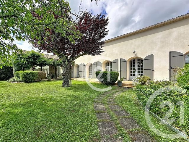 maison à vendre - 8 pièces - 259.5 m2 - BOUTIERS ST TROJAN - 16 - POITOU-CHARENTES - Century 21 Xso Immobilier