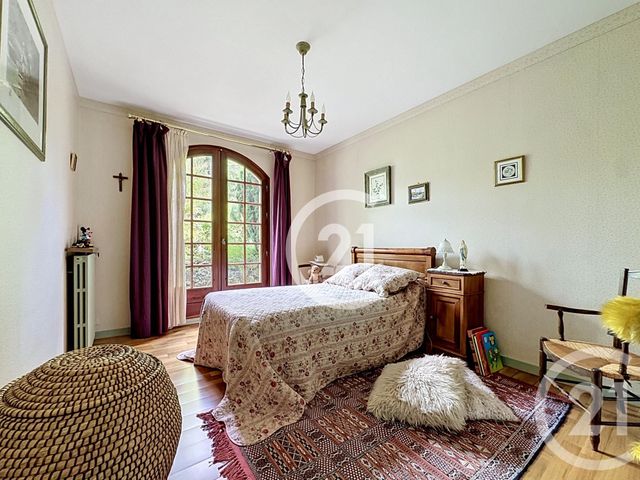 maison à vendre - 8 pièces - 259.5 m2 - BOUTIERS ST TROJAN - 16 - POITOU-CHARENTES - Century 21 Xso Immobilier