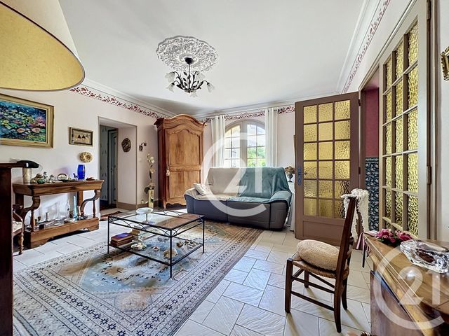 maison à vendre - 8 pièces - 259.5 m2 - BOUTIERS ST TROJAN - 16 - POITOU-CHARENTES - Century 21 Xso Immobilier