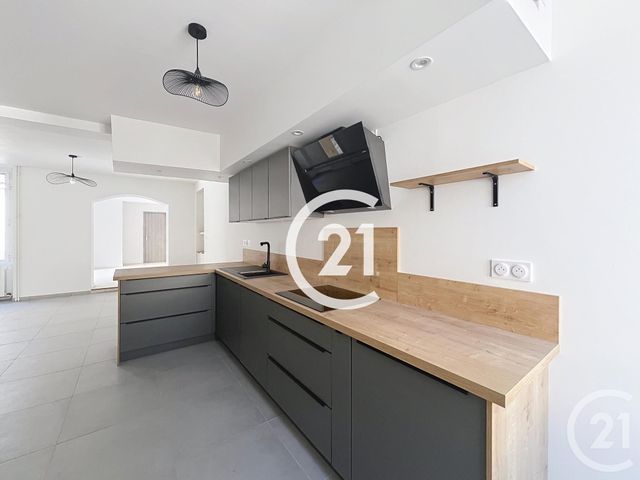 maison à louer - 5 pièces - 143.0 m2 - COGNAC - 16 - POITOU-CHARENTES - Century 21 Xso Immobilier