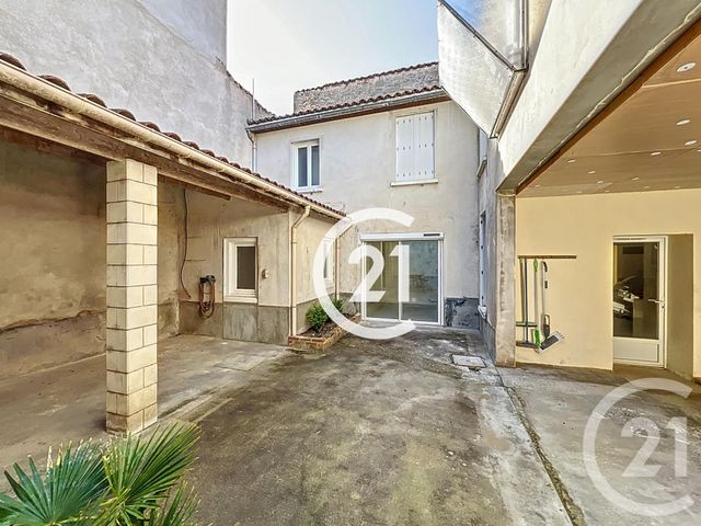 maison à louer - 5 pièces - 143.0 m2 - COGNAC - 16 - POITOU-CHARENTES - Century 21 Xso Immobilier