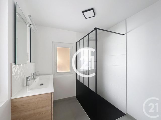 maison à louer - 5 pièces - 143.0 m2 - COGNAC - 16 - POITOU-CHARENTES - Century 21 Xso Immobilier