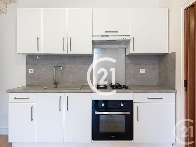 Appartement à louer - 2 pièces - 33.5 m2 - COGNAC - 16 - POITOU-CHARENTES - Century 21 Xso Immobilier