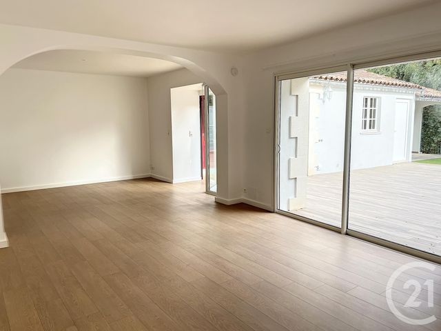 maison à louer - 4 pièces - 125.0 m2 - COGNAC - 16 - POITOU-CHARENTES - Century 21 Xso Immobilier